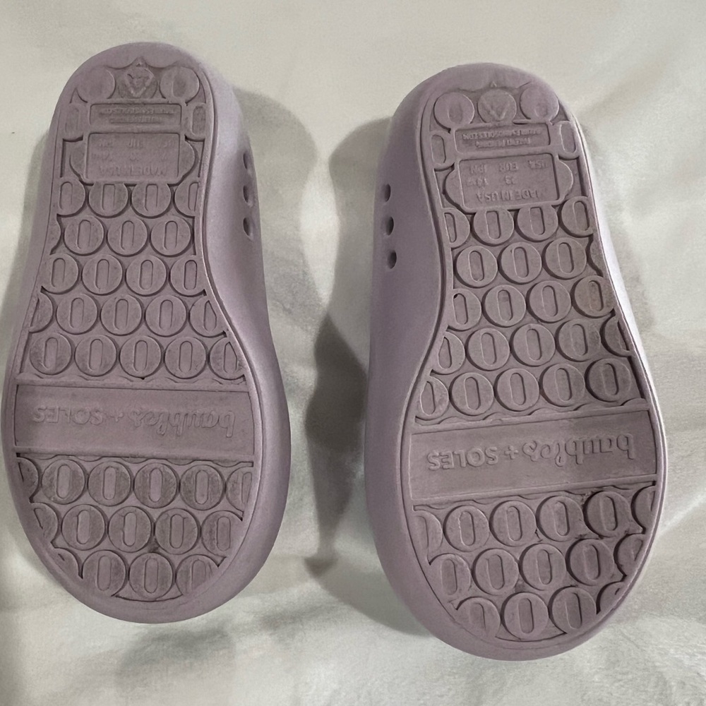 Baubles and Soles Little Girl Size 7 Shoe in Pastel Lavender with Teal Heart - Picture 10 of 10